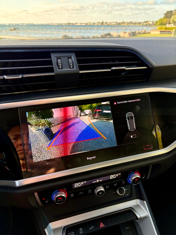 Audi Q3 45 TFSi e Attitude plus S-tr. 5d