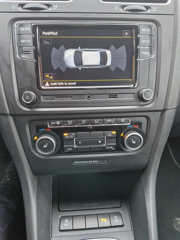 VW Golf VI 1,6 TDi 105 Match BMT 5d