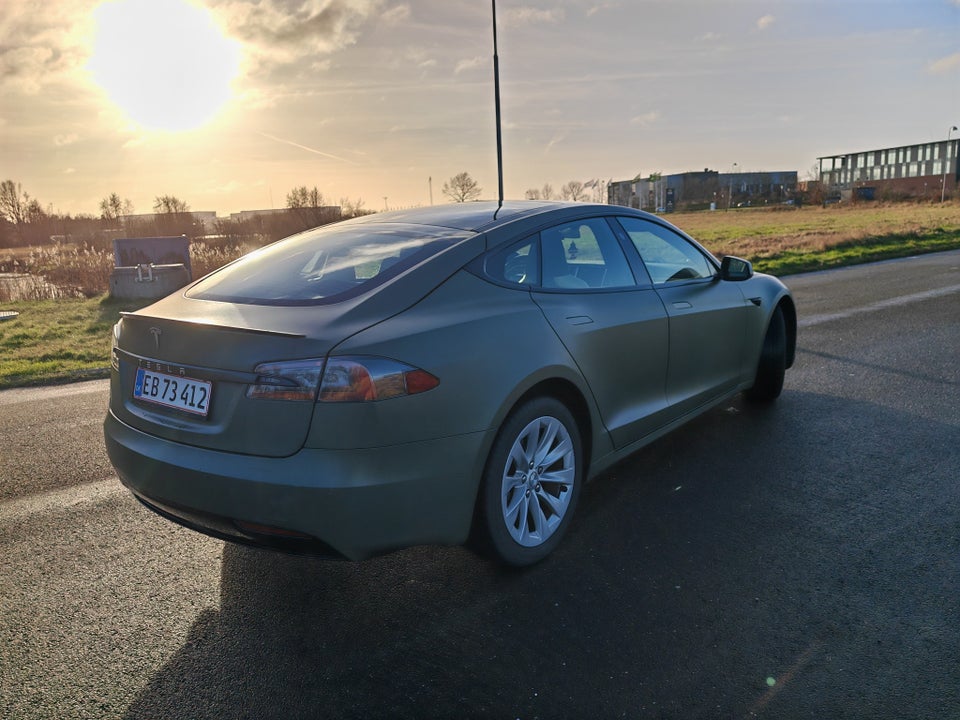 Tesla Model S 90D 5d