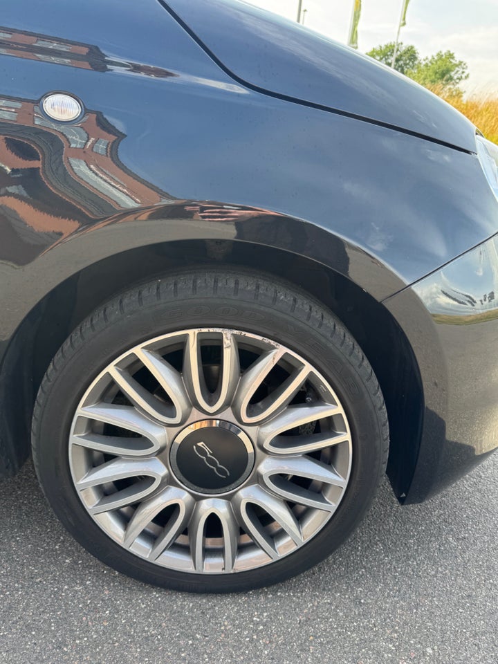 Fiat 500 0,9 TwinAir 80 Black Navigator 3d