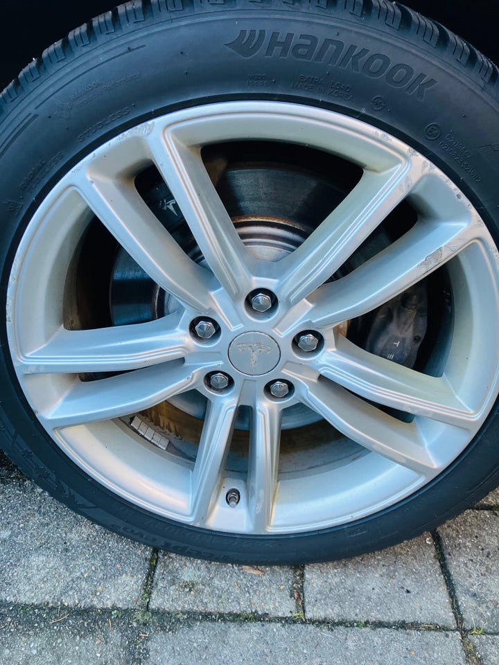 Tesla Model S 70D 5d