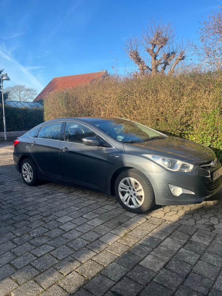 Hyundai i40 1,6 GDi Comfort 4d