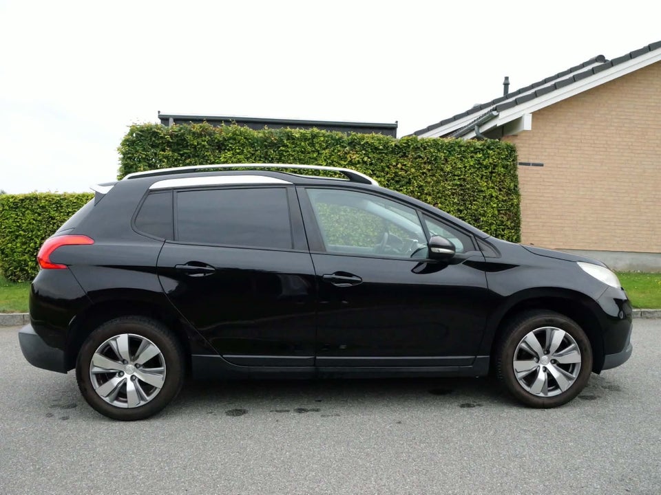 Peugeot 2008 1,2 VTi 82 Active 5d