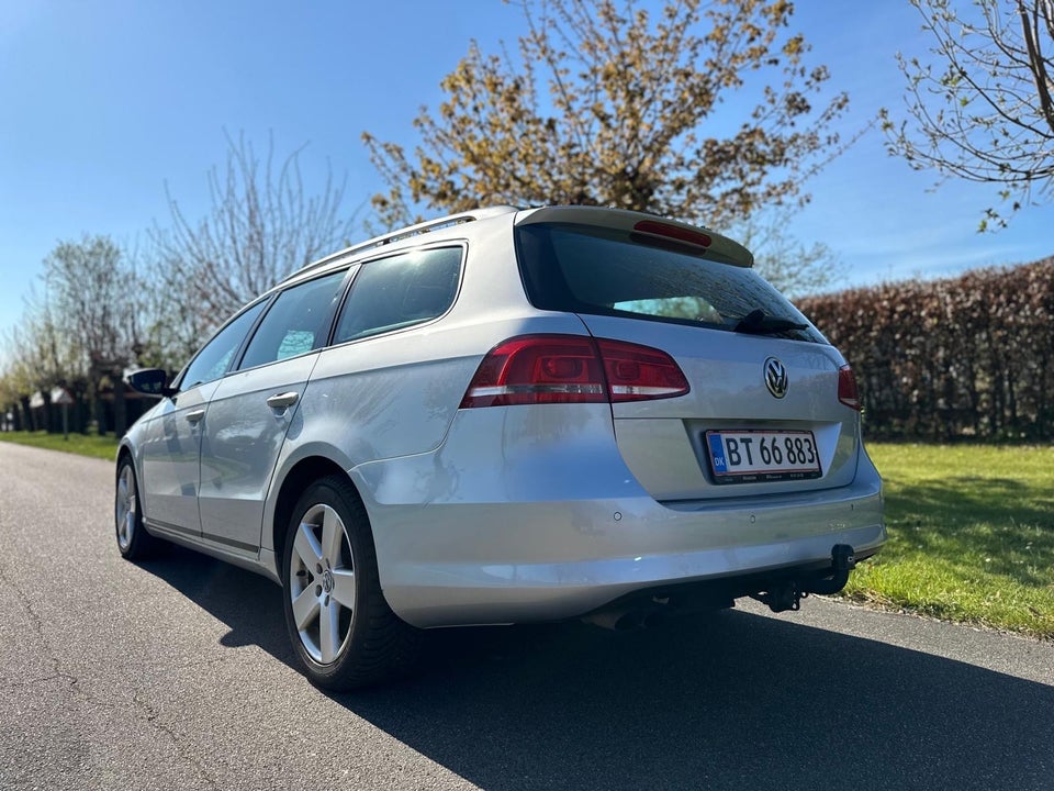 VW Passat 2,0 TDi 140 Highline Variant DSG BMT 5d