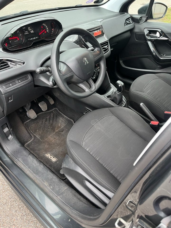 Peugeot 208 1,0 VTi Access 5d