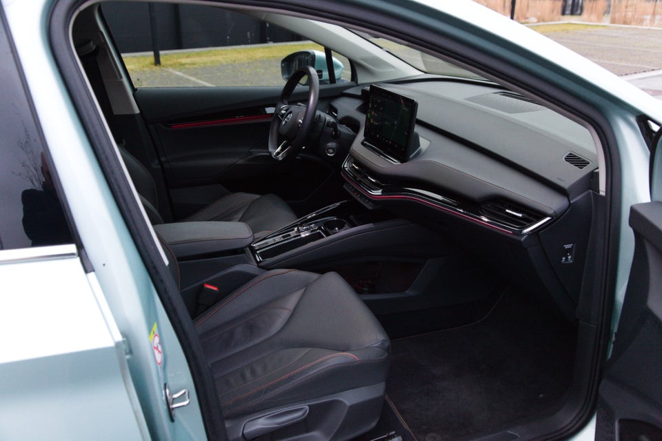 Skoda Enyaq 80 iV Plus First Edition 5d