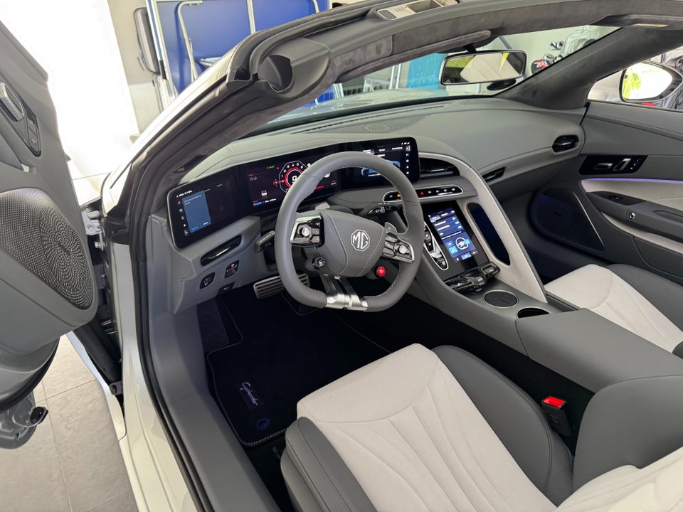 MG Cyberster GT Performance 2d