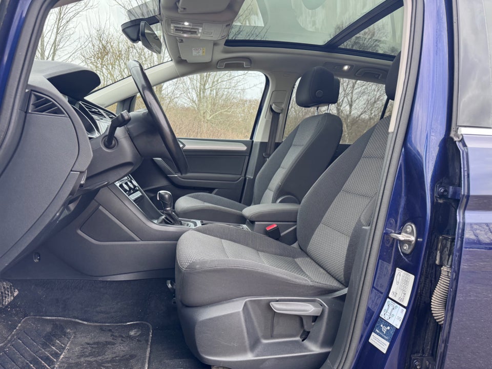 VW Touran 1,6 TDi 115 Comfortline Connect DSG 7prs 5d