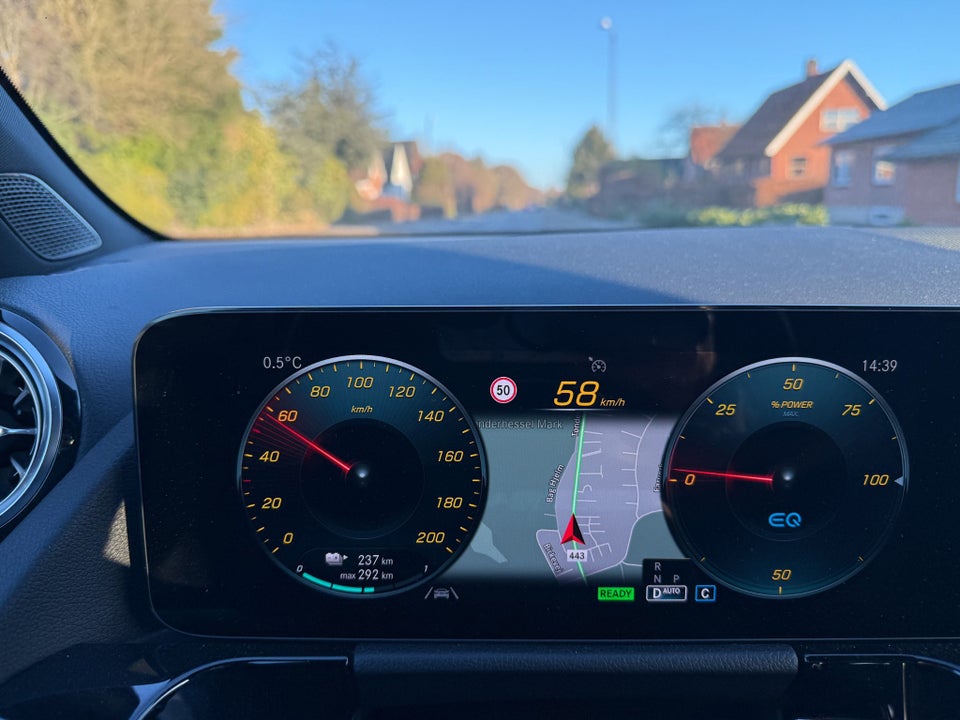 Mercedes EQA250+ Progressive 5d