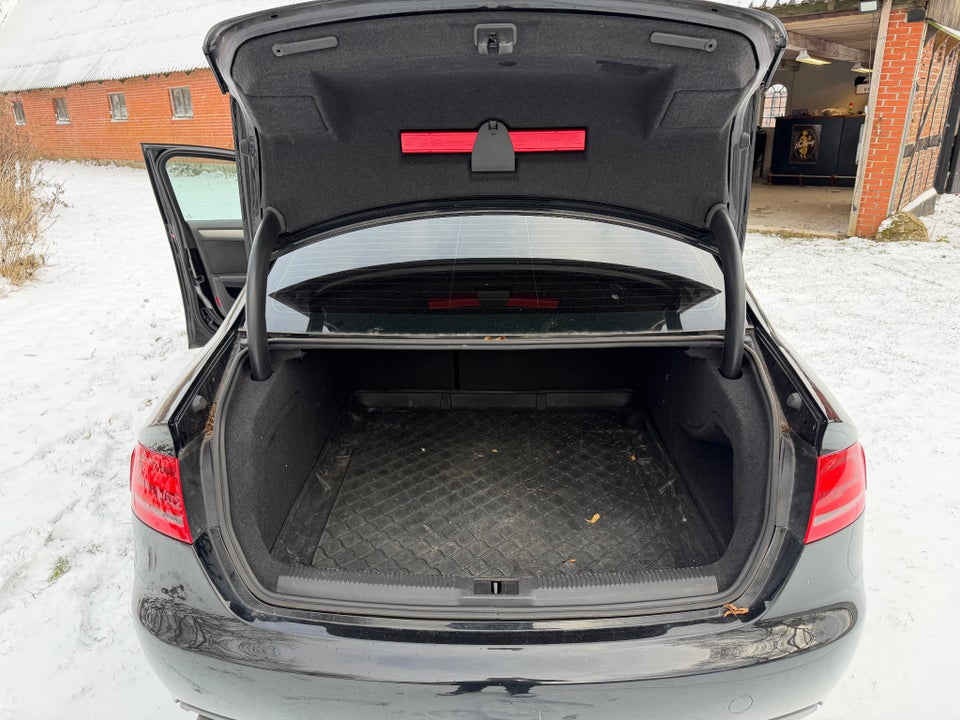 Audi A4 2,0 TDi 120 4d