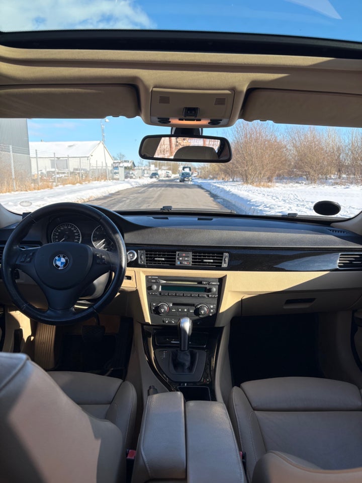 BMW 330i 3,0 aut. 4d