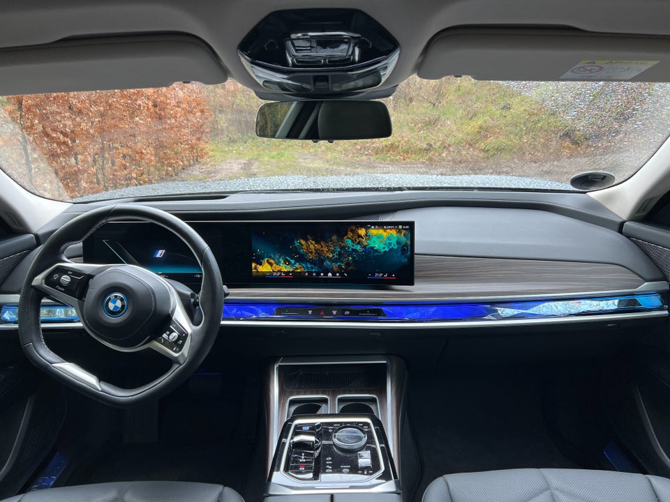 BMW i7 xDrive60 M-Sport 4d