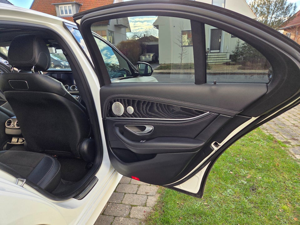 Mercedes E300 e 2,0 AMG Line aut. 4d