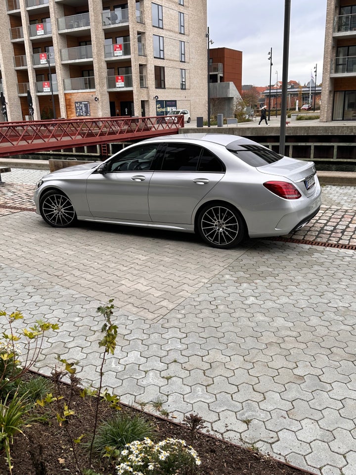 Mercedes C220 d 2,2 AMG Line aut. 4Matic 4d