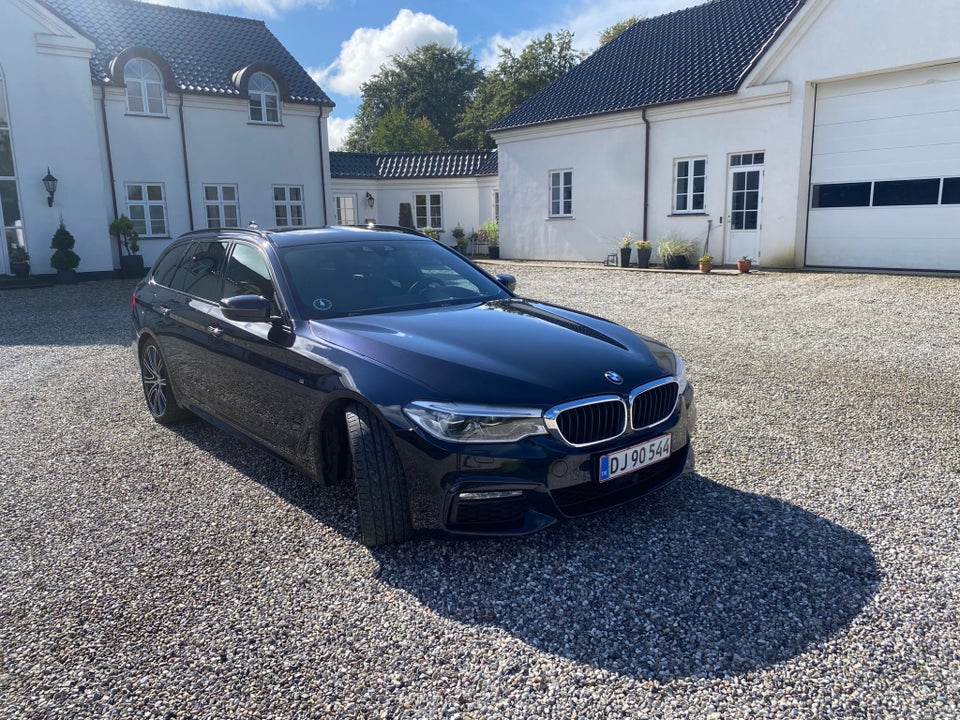 BMW 530d 3,0 Touring M-Sport xDrive aut. 5d