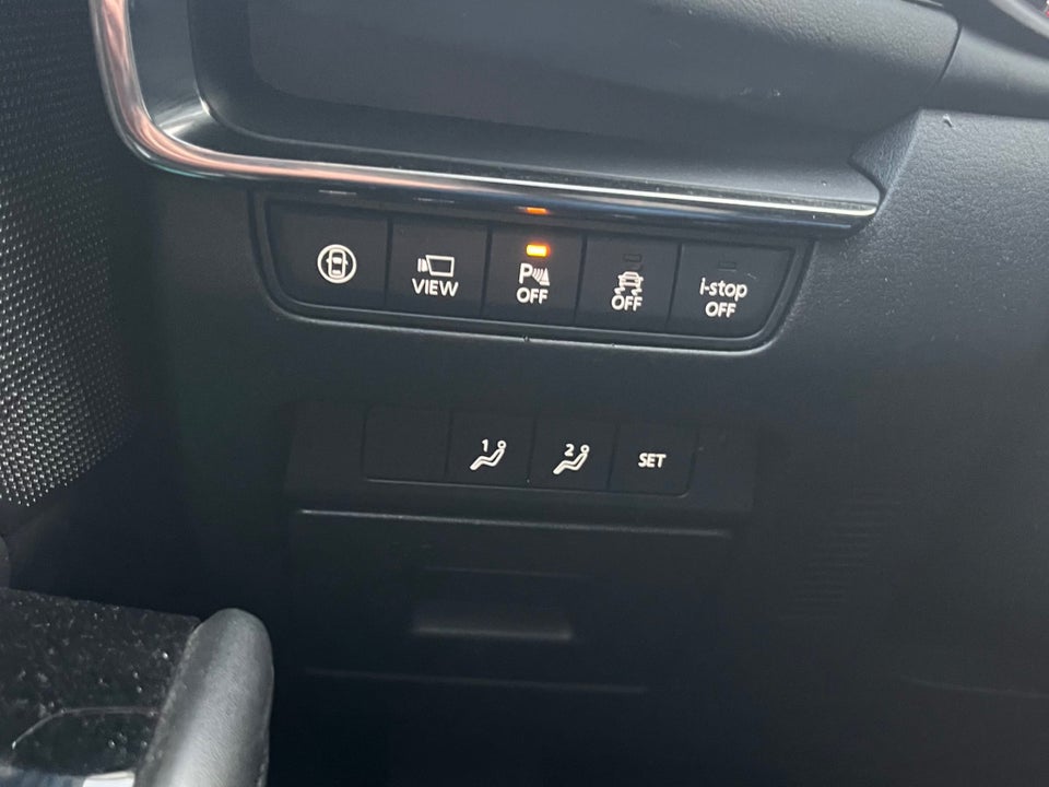 Mazda 3 2,0 SkyActiv-X 180 100th Anniversary aut. AWD 5d