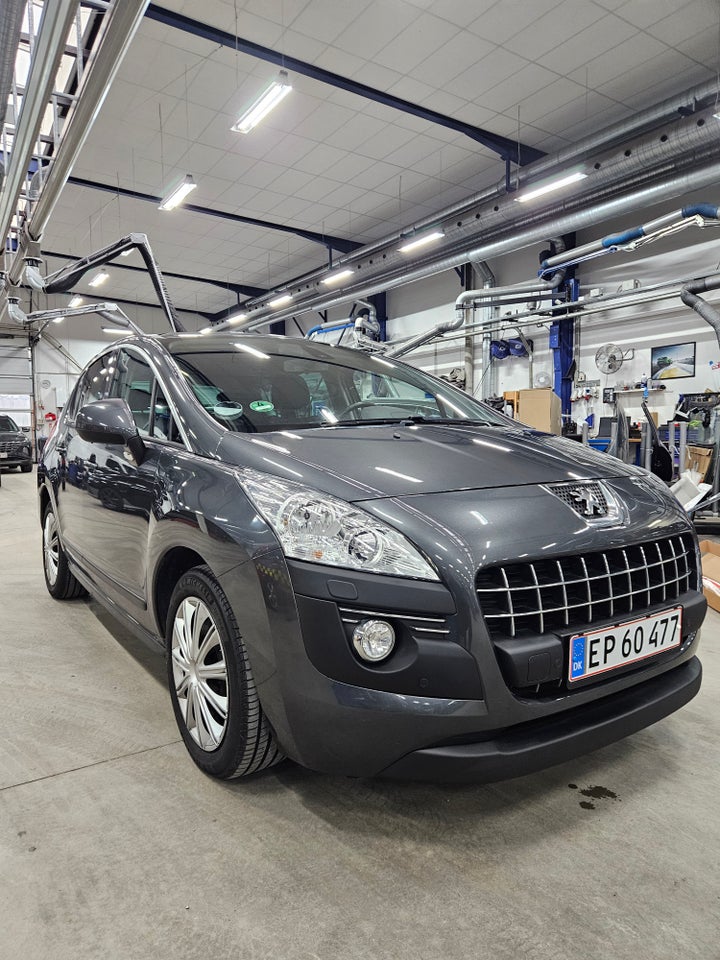 Peugeot 3008 1,6 HDi 110 Premium Cool 5d