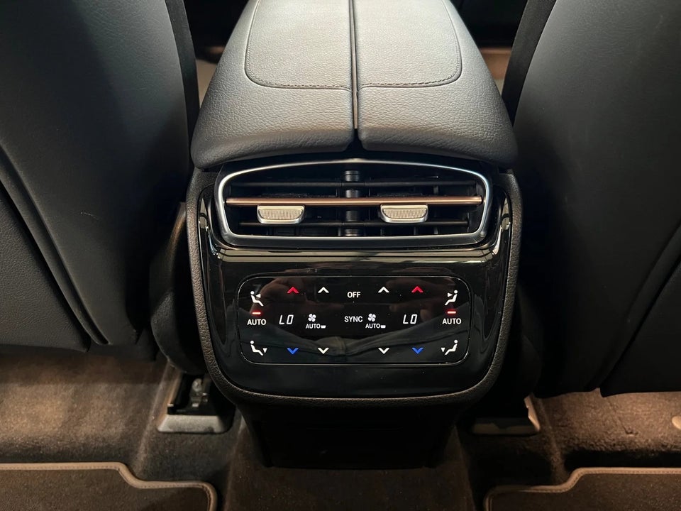 Mercedes EQE300 SUV Avantgarde 5d