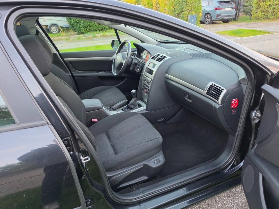 Peugeot 407 2,0 SR stc. 5d