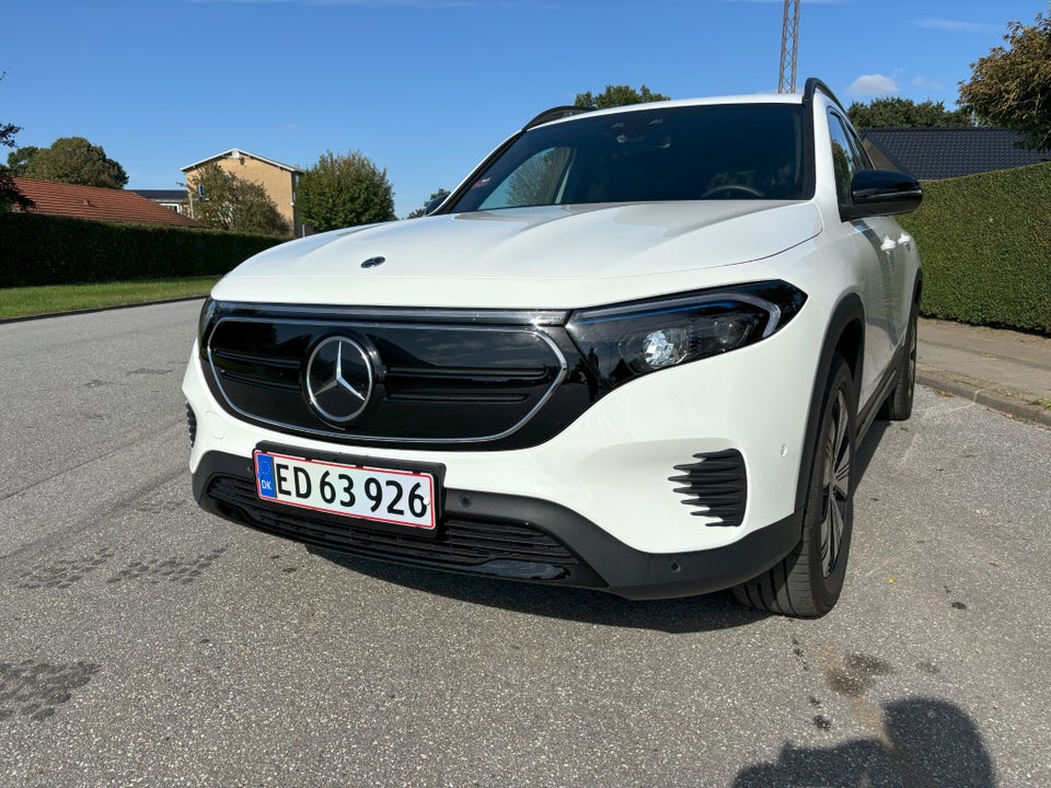 Mercedes EQB250 Progressive 5d