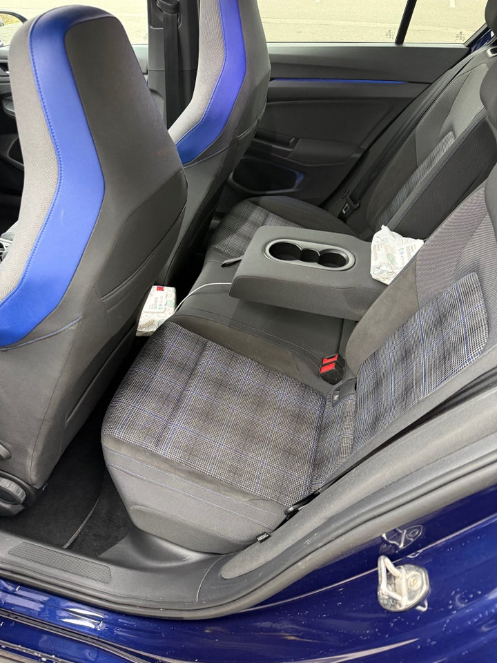 VW Golf VIII 1,4 GTE DSG 5d