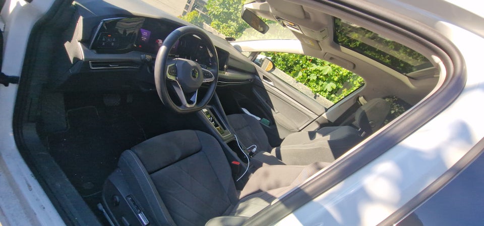 VW Golf VIII 1,5 eTSi 150 Style DSG 5d