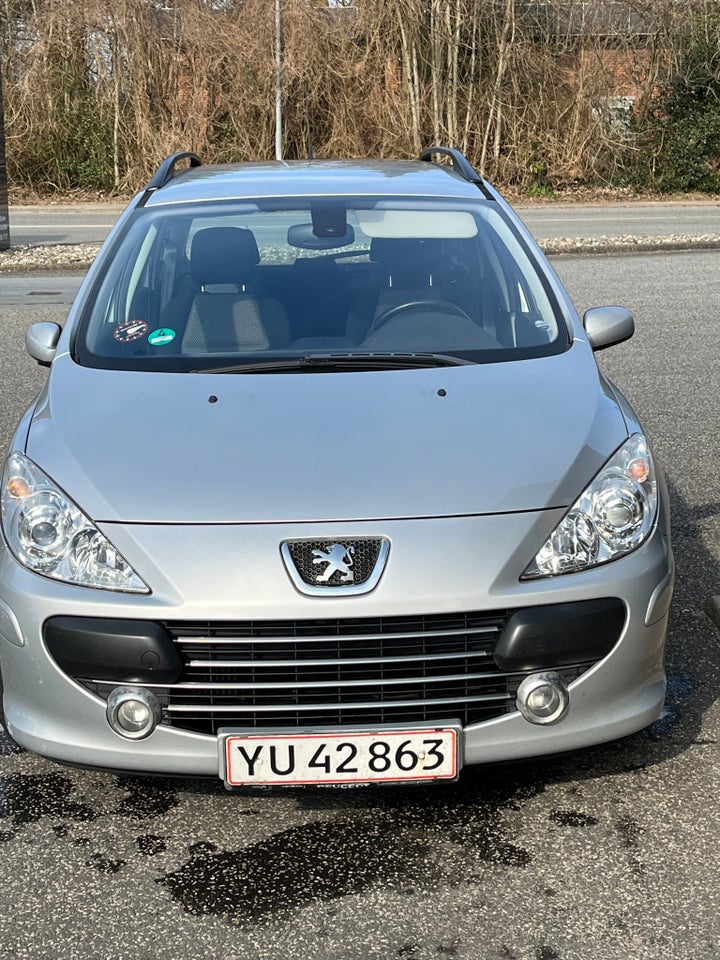 Peugeot 307 1,6 HDi 109 Creative 5d