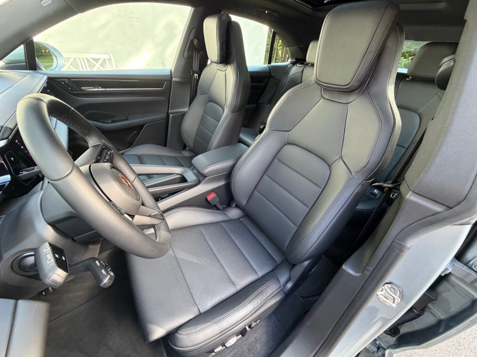 Porsche Macan 5d