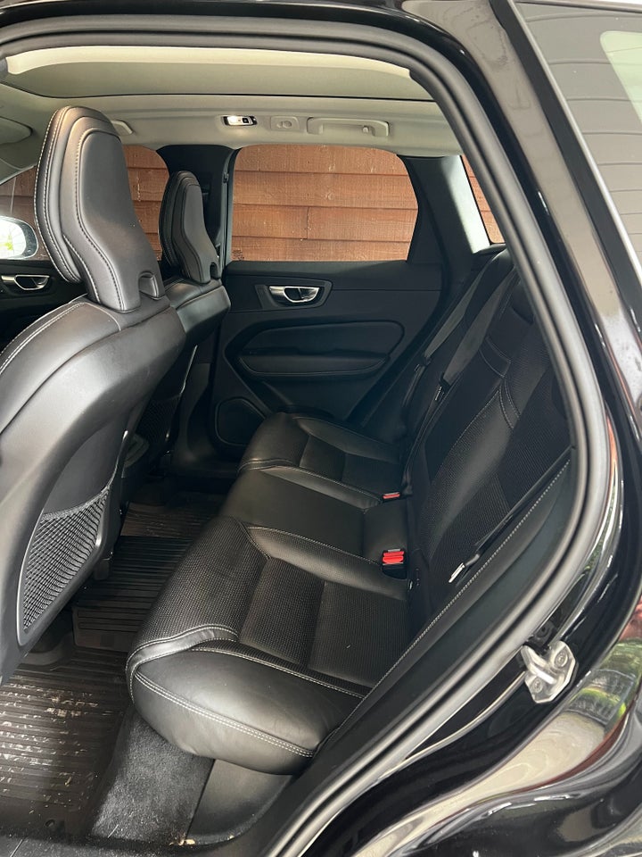 Volvo XC60 2,0 B4 197 Inscription aut. AWD 5d