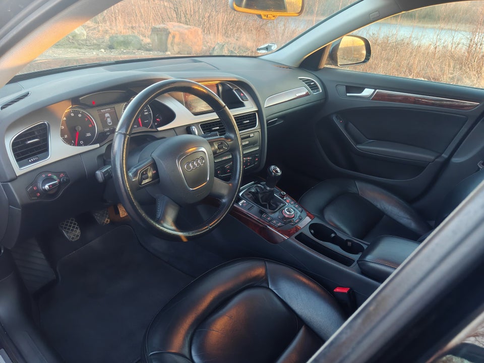 Audi A4 3,2 FSi quattro 4d