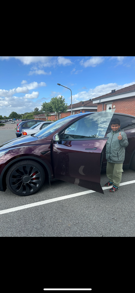 Tesla Model Y Performance AWD 5d