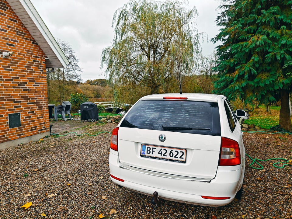 Skoda Octavia 1,6 TDi 105 GreenLine Combi 5d