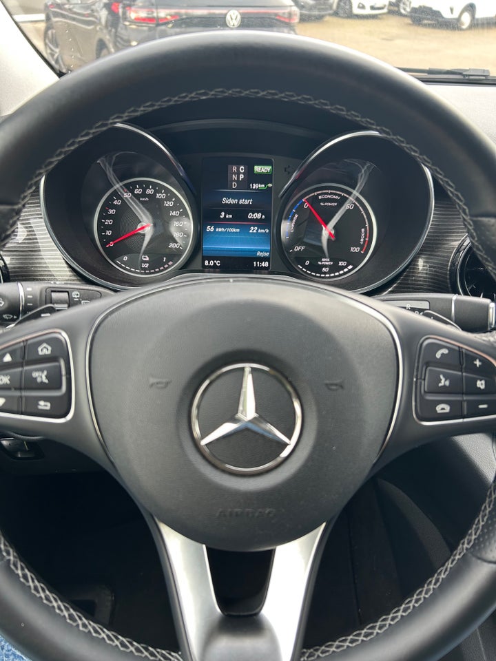 Mercedes EQV300 Avantgarde XL