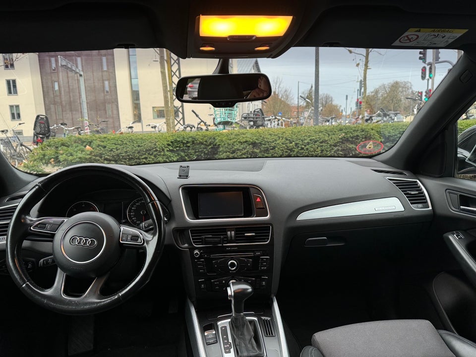 Audi Q5 2,0 TDi 190 S-line quattro S-tr. 5d