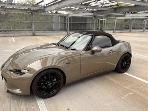 Mazda MX-5 2,0 SkyActiv-G 184 Roadster Exclusive-Line 2d