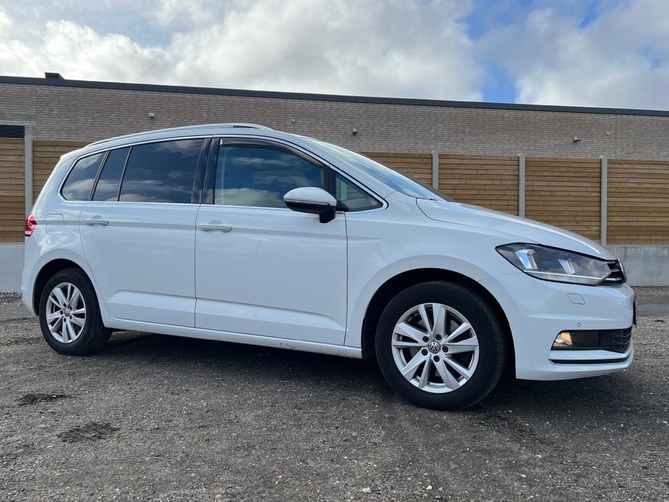 VW Touran 1,5 TSi 150 Highline DSG 7prs 5d