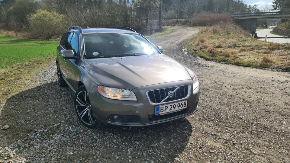 Volvo V70 3,0 T6 aut. AWD 5d