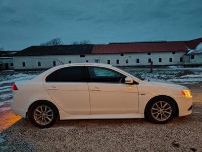 Mitsubishi Lancer 1,6 Invite SportSedan 4d