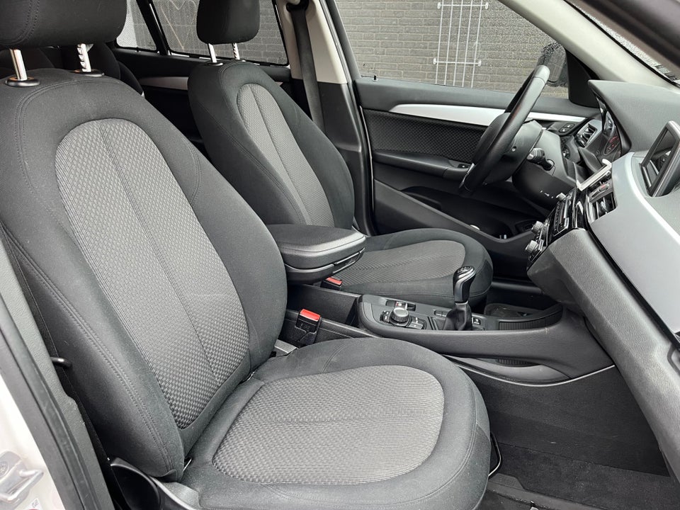 BMW X1 2,0 sDrive18d Advantage 5d