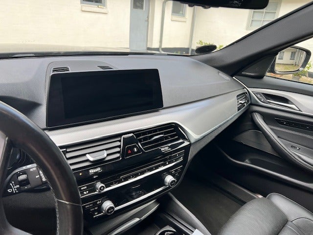 BMW 530d 3,0 Touring M-Sport xDrive aut. 5d