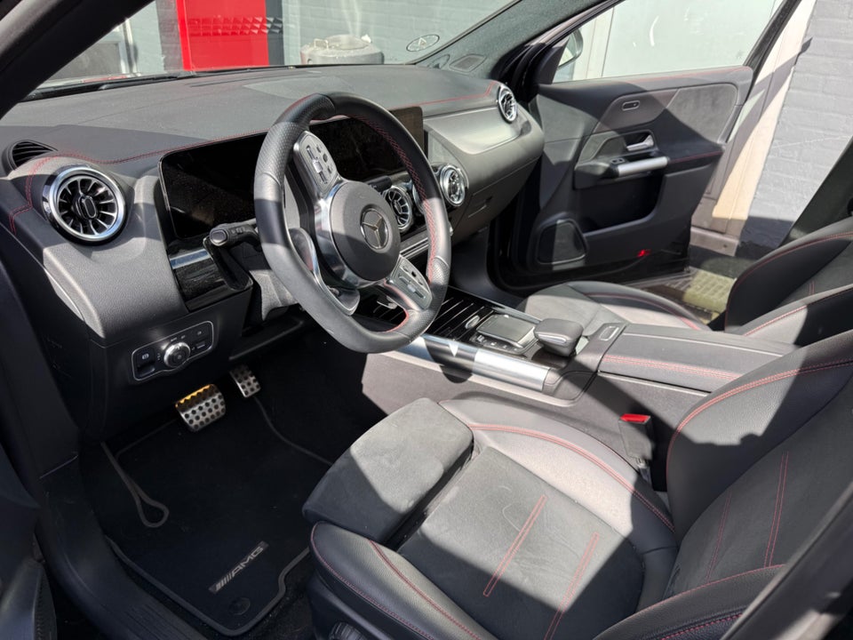 Mercedes EQA300 AMG Line 4Matic 5d