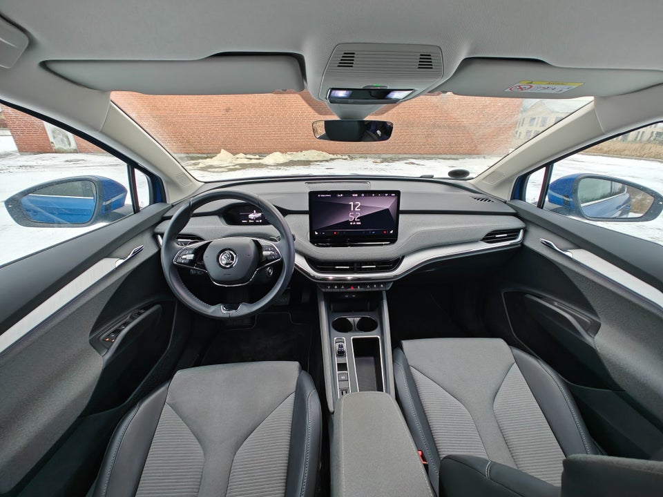 Skoda Enyaq 60 iV Plus 5d