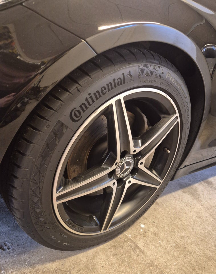 Mercedes C220 d 2,2 AMG Line stc. aut. 5d