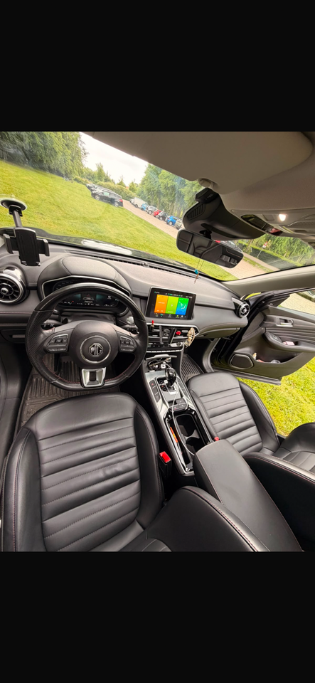 MG EHS 1,5 PHEV Luxury 5d