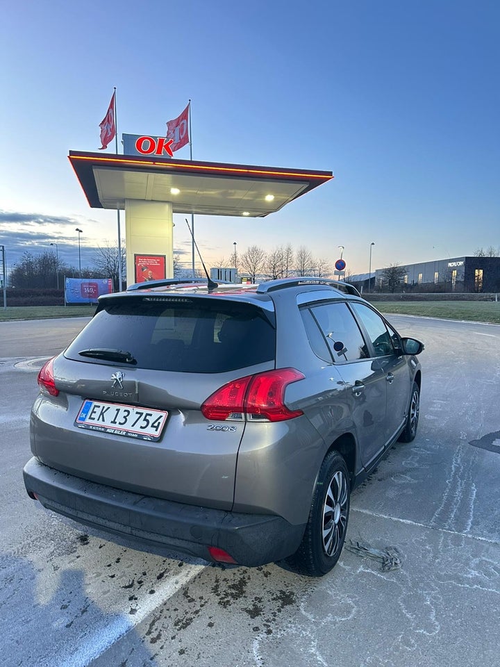 Peugeot 2008 1,2 VTi 82 Active 5d