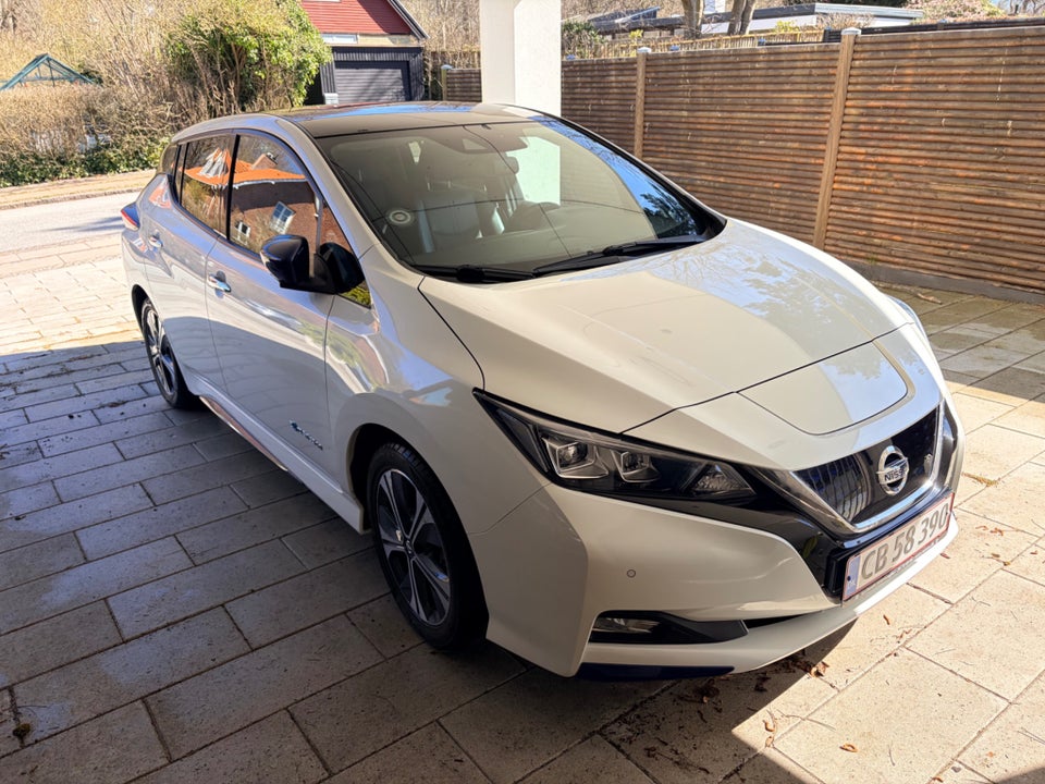 Nissan Leaf 40 Tekna 5d