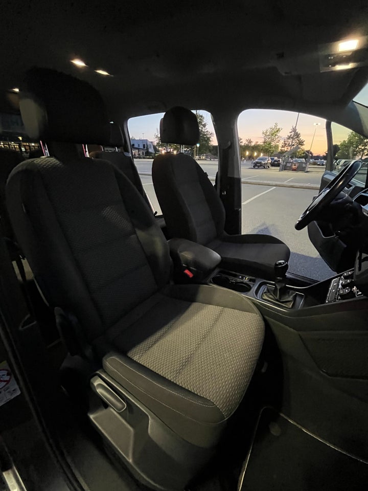 VW Touran 1,4 TSi 150 Comfortline 7prs 5d