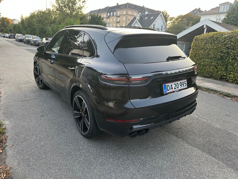 Porsche Cayenne Turbo S 4,0 E-Hybrid Tiptr. 5d