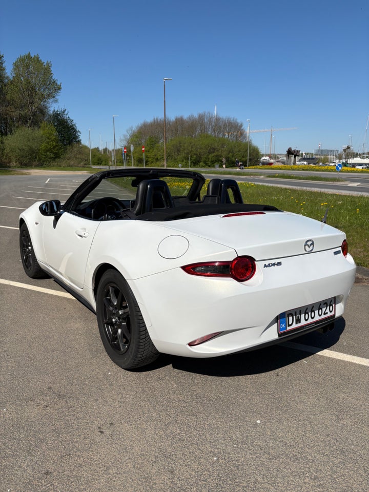Mazda MX-5 1,5 SkyActiv-G 131 Roadster Edition 2d