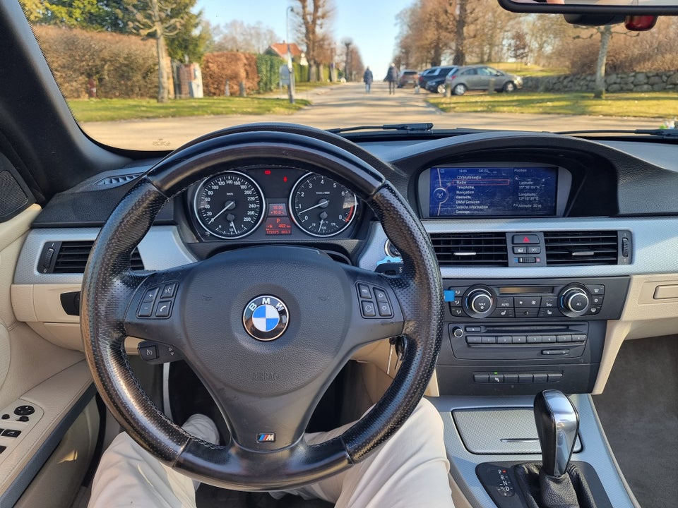 BMW 325i 3,0 Cabriolet Steptr. 2d
